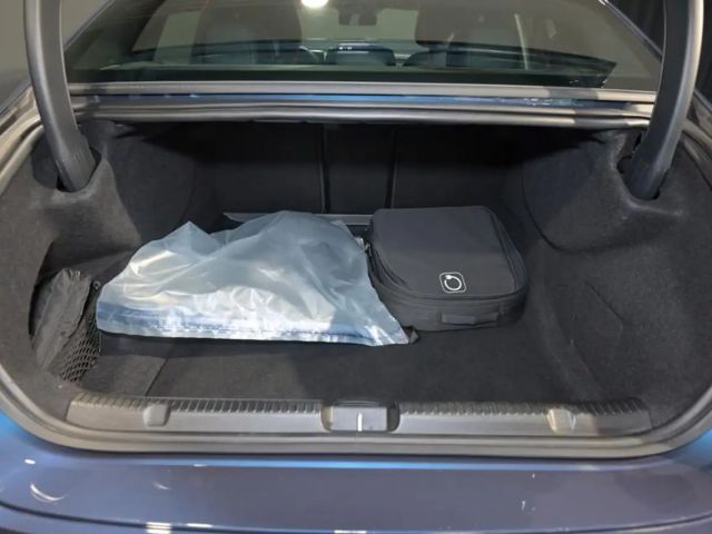 Mercedes-Benz EQE 300 Advanced Sedan