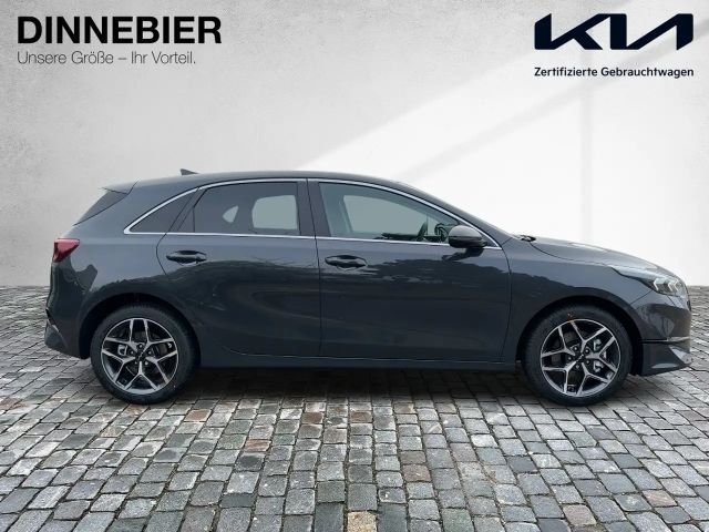 Kia Ceed CEED Ultimate Edition 1.5T LED+Kamera+Navi