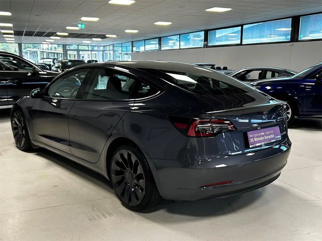 Tesla Model 3 AWD Performance