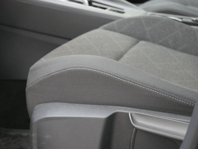 Volkswagen Golf Life Variant