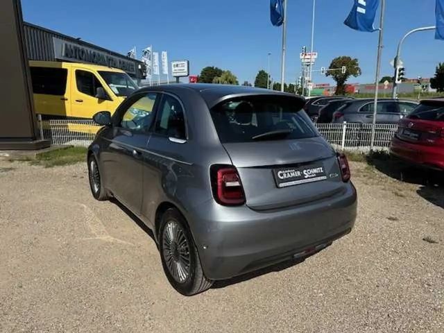 Fiat 500e Elektro 500e 42kWh Style und Komfort-Paket
