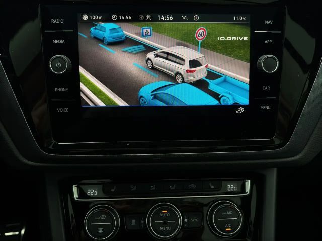 Volkswagen Touran 2.0 TDI DSG R-Line