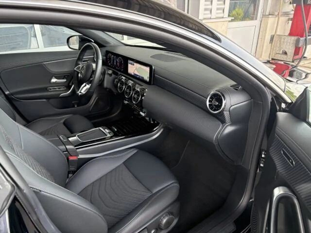 Mercedes-Benz CLA 180 Coupé Progressive