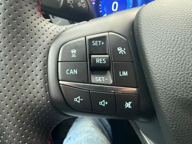 Ford Focus ST Line Wagon