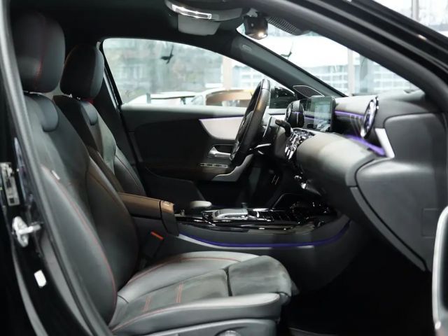 Mercedes-Benz A 35 AMG 4MATIC AMG Line