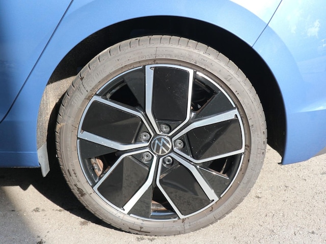 Volkswagen Golf 1.5 eTSI Style