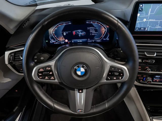 BMW 540 540d Luxury Line Sedan xDrive