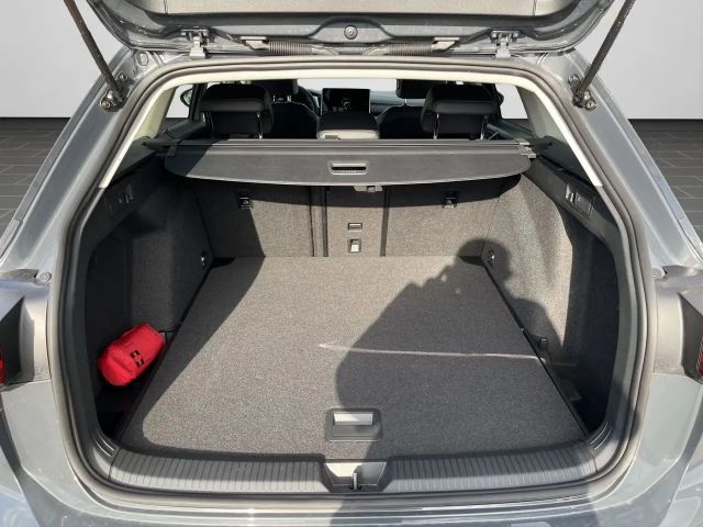 Volkswagen Golf 1.5 TSI Variant