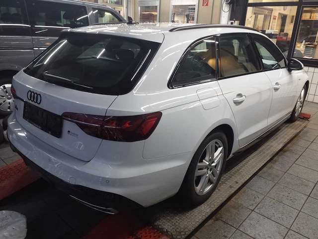 Audi A4 40 TDI Avant S-Line S-Tronic