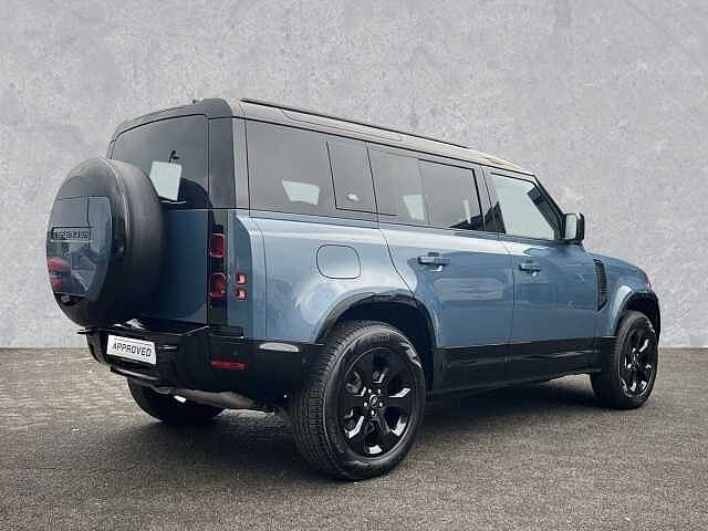 Land Rover Defender 110 Dynamic HSE