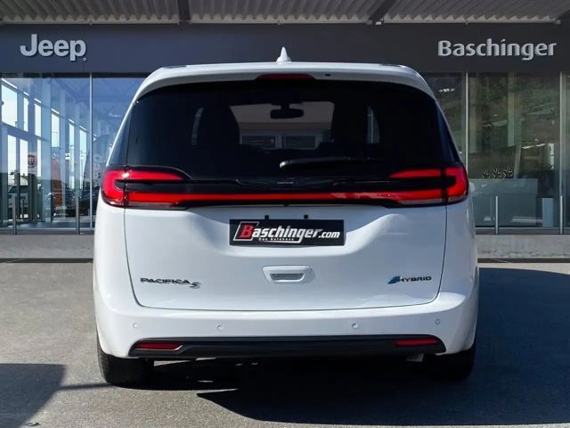 Chrysler Pacifica Limited eHybrid