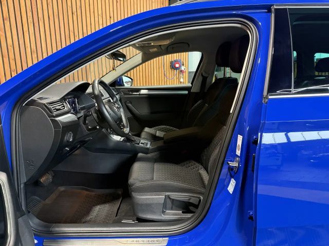 Skoda Superb Combi iV