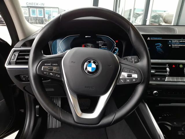 BMW 330 330e Sport Line Touring