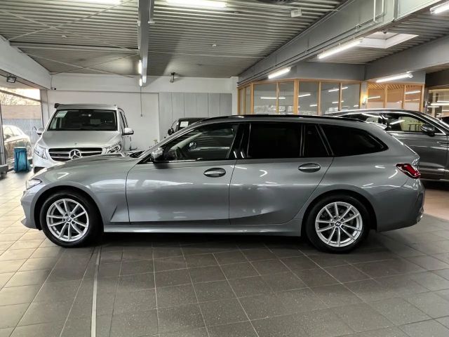 BMW 320 320d Touring xDrive
