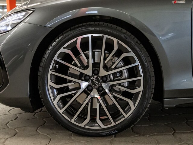 Audi A6 Avant Quattro S-Tronic