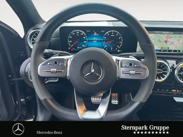 Mercedes-Benz A 250 AMG Line