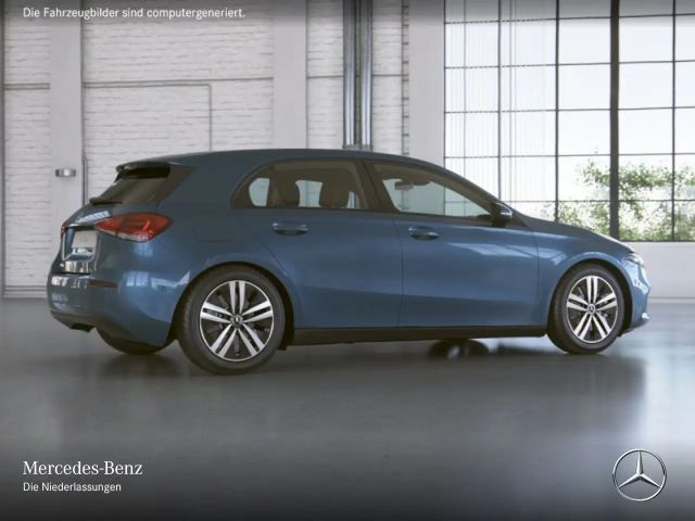 Mercedes-Benz A 250 A 250 e