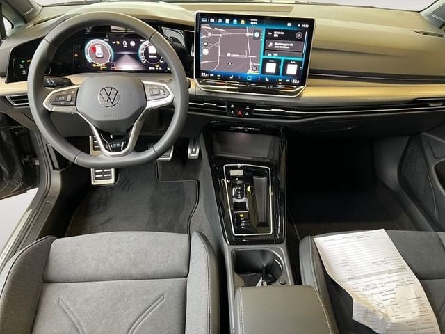 Volkswagen Golf 1.5 eTSI