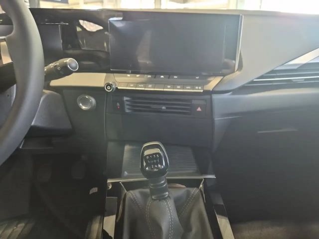 Opel Astra 1.2 Turbo Edition Sports Tourer