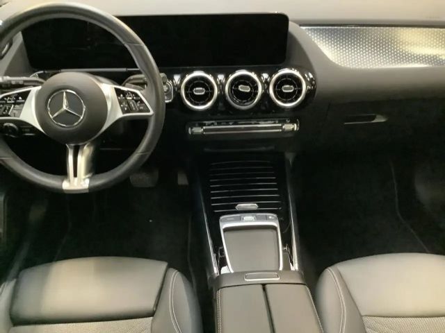 Mercedes-Benz B 200 B 200 d Progressive