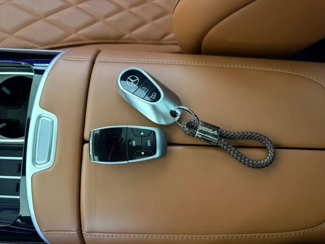 Mercedes-Benz S 500 AMG Line Sedan