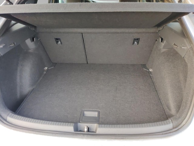 Volkswagen Taigo 1.0 TSI DSG R-Line