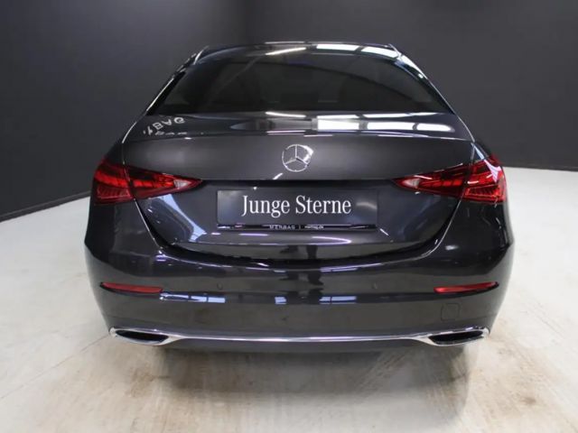 Mercedes-Benz C 180 AVANTGARDE Sedan