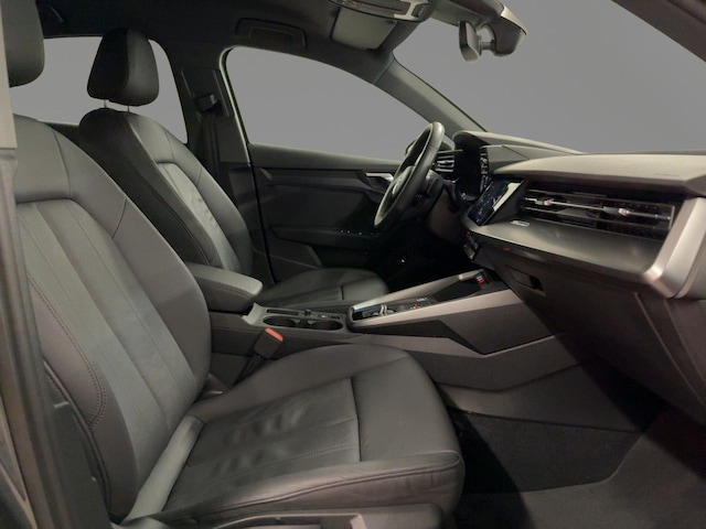 Audi A3 35 TFSI S-Line S-Tronic Sedan