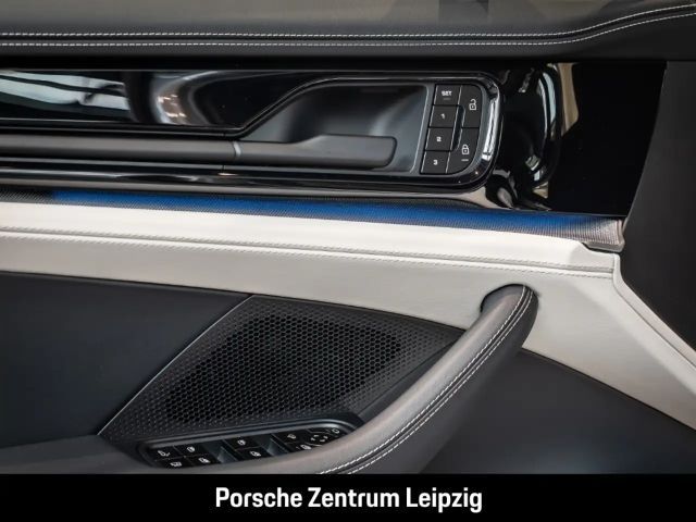 Porsche Panamera 4 E-Hybrid