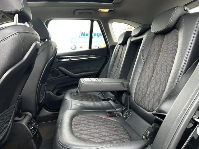 BMW X1 x25e Sports.HUD ACC PanoD.KomfZ.LED Navi+ 18"