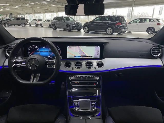 Mercedes-Benz E 200 AMG Line Sedan