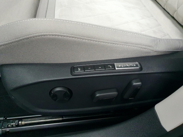 Volkswagen Golf 2.0 TDI DSG Style