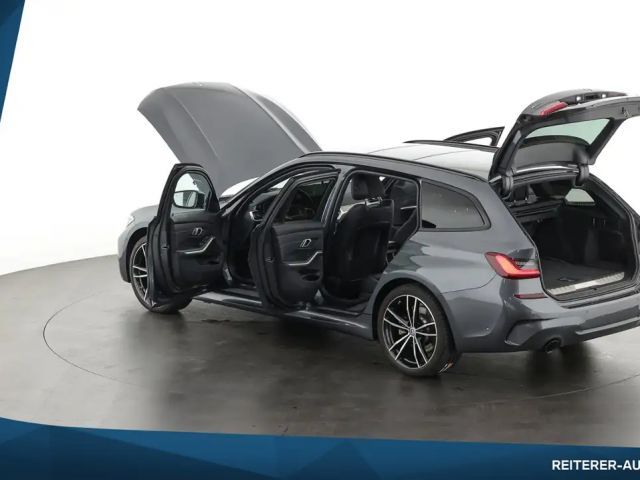 BMW 330 330e M-Sport xDrive