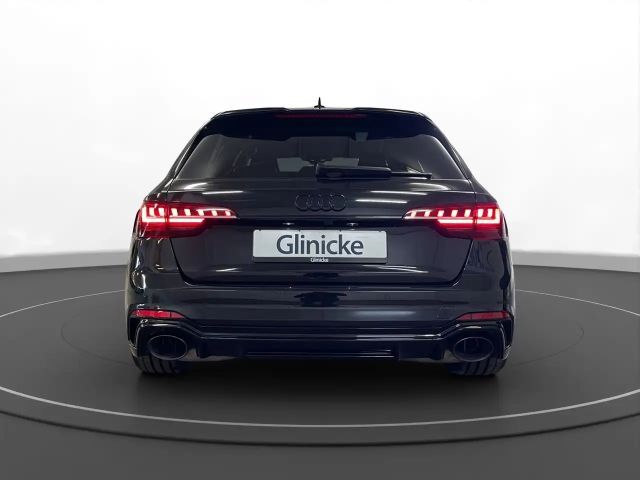 Audi RS4 Avant Competition