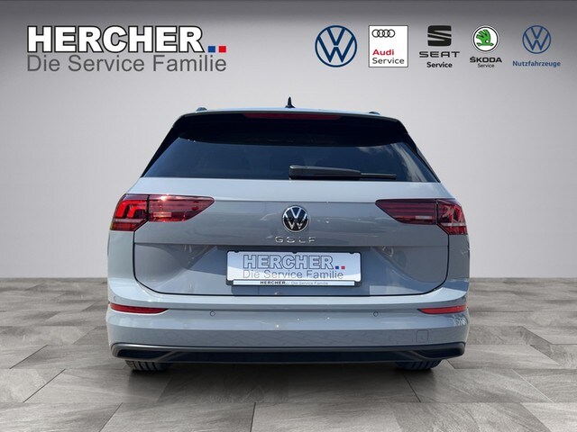 Volkswagen Golf Life Variant