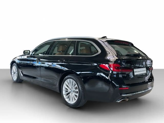 BMW 530 530e Sedan Touring