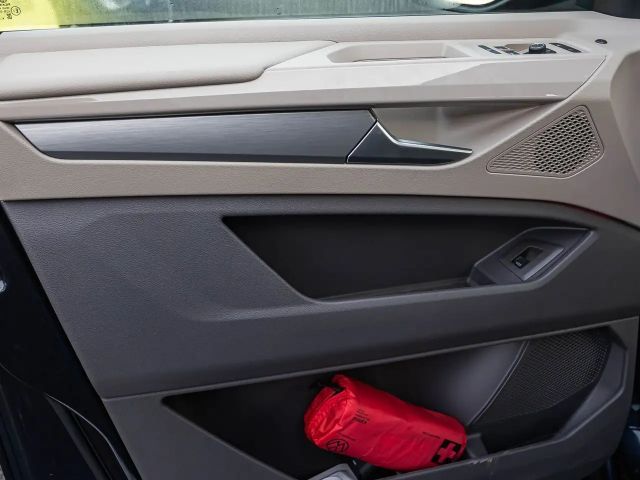 Volkswagen Multivan 2.0 TDI DSG Style T7