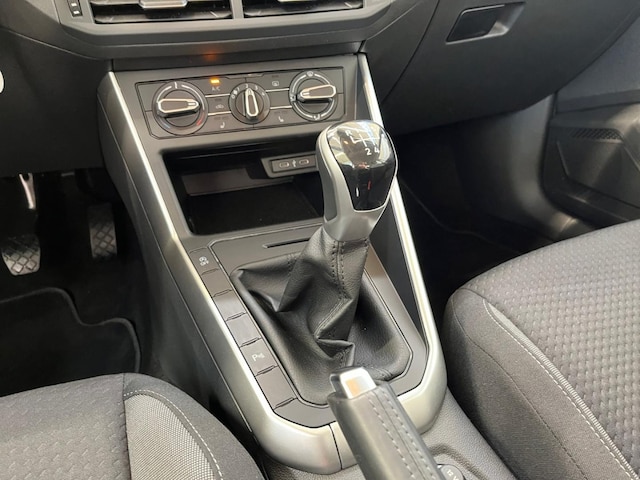 Volkswagen Polo VI 1.0 Klimaanlage Ganzjahresreifen