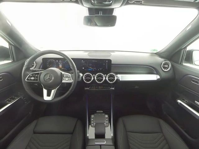 Mercedes-Benz EQB 300 4MATIC Advanced