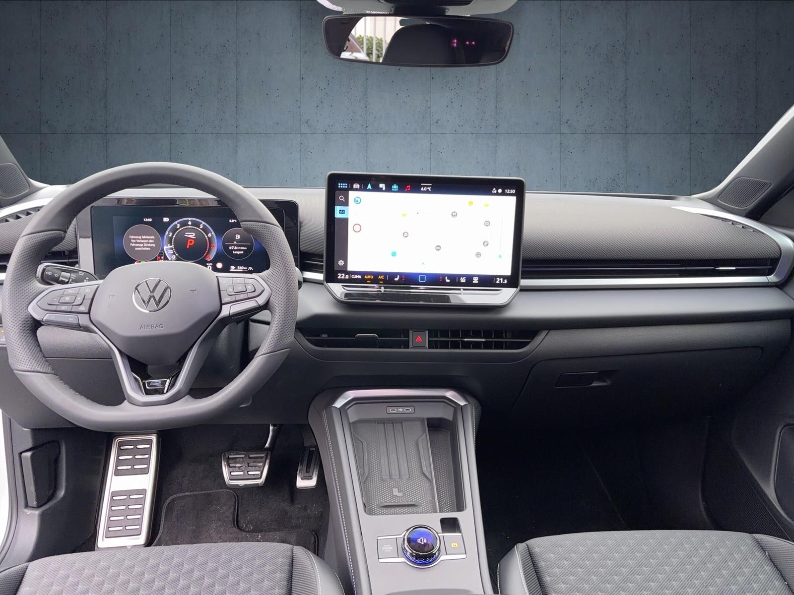 Volkswagen T-Roc 1.5 eTSI DSG IQ.Drive R-Line Style