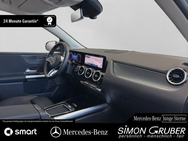 Mercedes-Benz B 200 Progressive Sedan