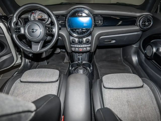 MINI Cooper LED PDC V+H DAB Parkass. Klima