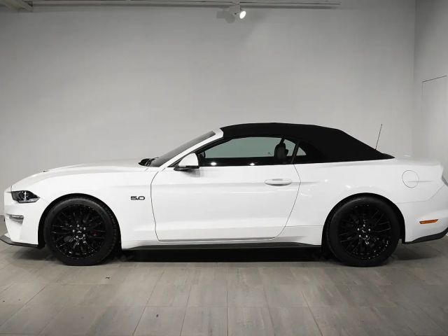 Ford Mustang Convertible GT 5.0 V8