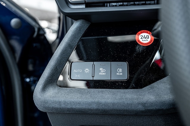 Audi A3 S-Line S-Tronic Sedan