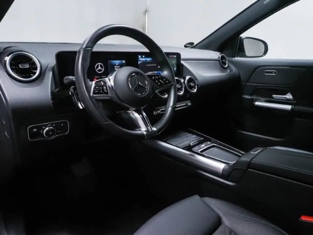 Mercedes-Benz GLA 220 4MATIC Progressive