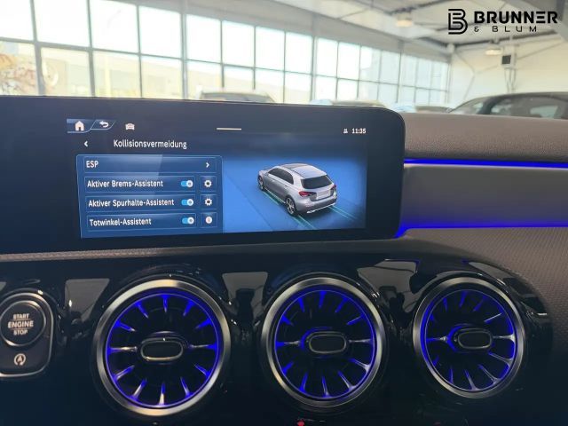 Mercedes-Benz A 220 4MATIC AMG Line