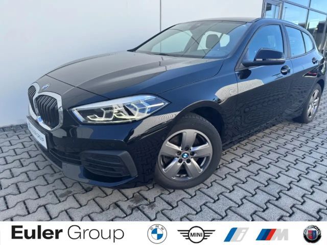 BMW 118 Sedan