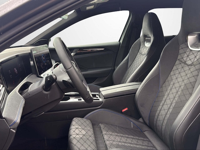 Volkswagen Passat R-Line eHybrid