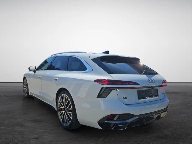 Audi A6 Avant Quattro S-Tronic
