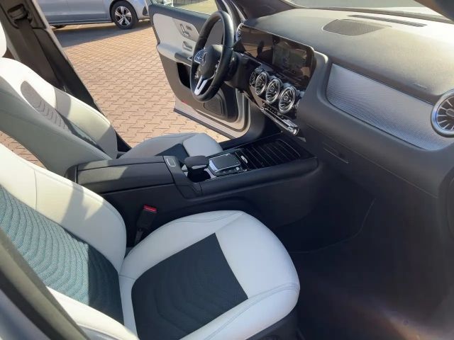 Mercedes-Benz GLA 250 GLA 250 e Style